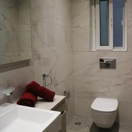 Lovely 3 Bedroom Close To Promenade